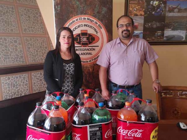 SINDICATO SIIL APORTA AYUDA A ESCUELA BASICA GENERAL JOSÉ MIGUEL CARRERA