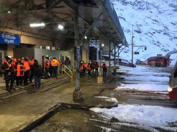 FALTAS AL INSTRUCTIVO DE CAMBIO DE TURNO EN MINA RAJO Y ESTÁNDAR DE EMERGENCIA COVID-19