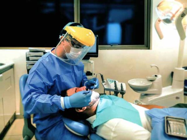 RESPECTO AL REEMBOLSO DEL COBRO DE ELEMENTOS DE PROTECCIÓN PERSONAL DEL SERVICIO DENTAL DE CLÍNICA RÍO BLANCO