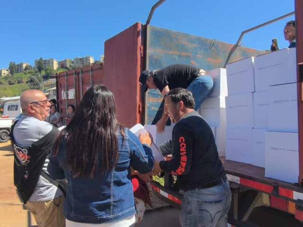SINDICATO SIIL ENTREGÓ AYUDA A 200 FAMILIAS AFECTADAS POR INCENDIO EN VIÑA DEL MAR